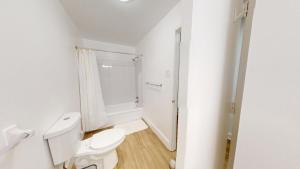 pb 824 Furnished 2br Pool Gym Parking pb