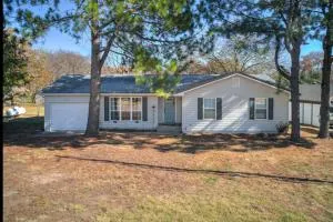 Whispering Pines - Checotah