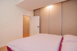 Beautiful apartment (80m2) with a large terrace