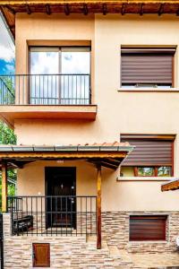 Къща с апартаменти за нощувка - Pleven