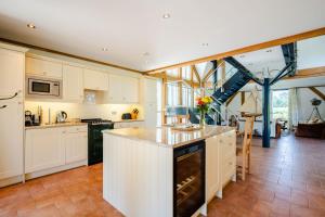 The Boat House by inspirestays-com