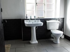 Double Room with Private Bathroom room in Old Crown Hotel