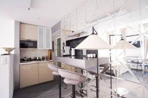 Next to Danube Canal, 5 min to city center with Metro