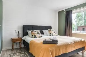 Stylish 4 bedroom family home - Askustorp