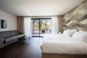 Junior Suite room in Azur Hotel
