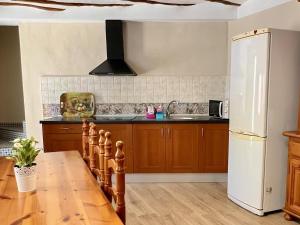 Casa AMARILLA 3 RAPIA