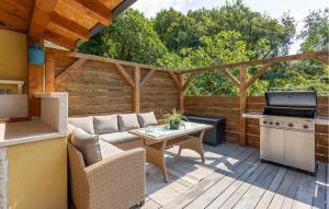 Cozy Home In Veli Dol With Jacuzzi