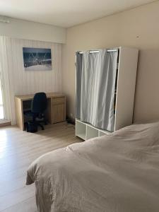 Calme et confort -chambre privée sej cuis SdB Sde 2wc sép parking