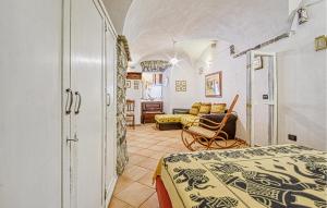 Stunning Apartment In Varese Ligure