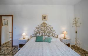 2 Bedroom Stunning Home In Camaiore