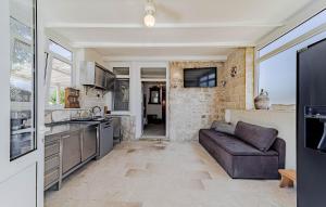 Gorgeous Home In Ston