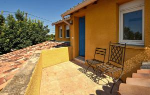 1 Bedroom Gorgeous Home In Caromb