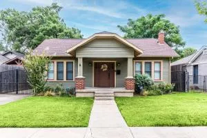 City Cottage - Oak Cliff