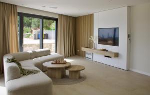 Gorgeous Home In Dubravka 