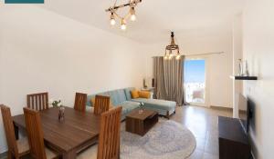 Amwaj 2 bedroom penthouse with rooftop