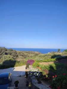 Thea Vouno Studios - Karavás