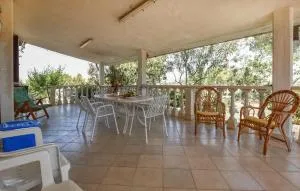 Awesome Home In Assoro With Wifi - 卡尔塔尼塞塔