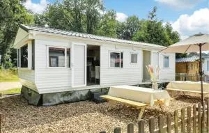 Gorgeous Home In Merksplas - Gierle