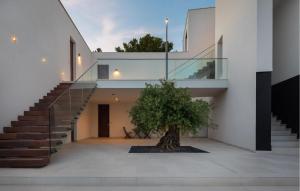 Stunning Apartment In Betina With Wifi 