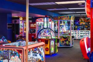 Room with Indoor Waterpark room in Six Flags Great Escape Lodge & Indoor Waterpark
