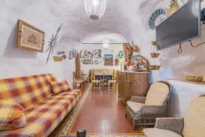 Cueva D'Antonio - Barrio de la Vega