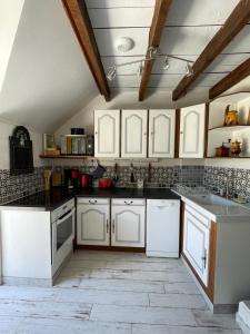 Maisons de vacances Gite Le Chatel avec piscine : photos des chambres