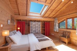 Chalets Chalet L-Orcieres, Spa Prive et Charme Montagnard : photos des chambres