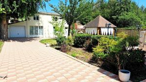 Les Trois Palmiers - Jardin, Jacuzzi privatifs