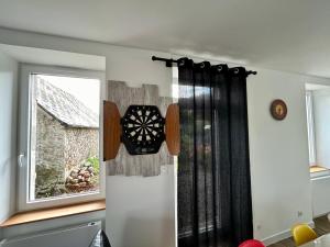 Maisons de vacances Superbe Maison renovee - Tregomeur : photos des chambres