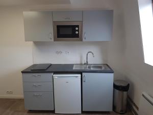 Appartements 2D app a neuf Tout equipe : photos des chambres