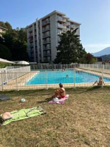 Appartements Superbe appartement en residence avec piscine. : photos des chambres