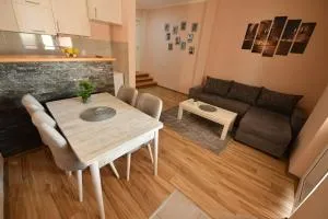 Apartman Poezija - Maćevine