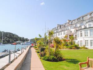 22 The Salcombe