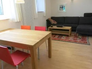 Zentrales 2-Zimmer Apartment - Bebenhausen