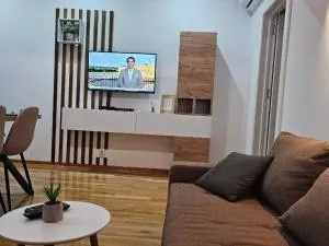 Ada mall-Beograd 2 bedroom - Senjak (historical)