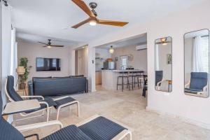 One-Bedroom Apartment room in Cozy Retreat in San Juan