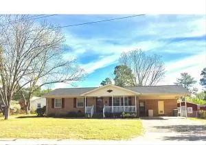 Highest Level Hospitality 3-Bedroom - Pinebluff