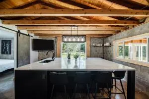 The Cottage by Wanderlust Abodes - Creswell