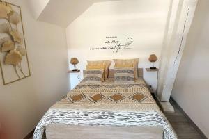 Chaleureuse maison au coeur dArgenton-sur-Creuse