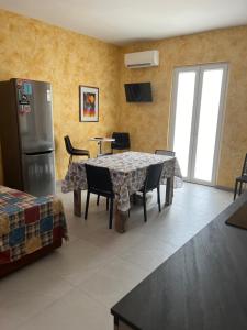 Casa Caselle intero appartam indipend 100mq 2 stanze 2 bagni e cucina