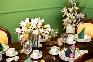 New, Stylish and Spacious Apartment