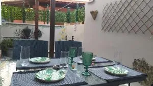 Enjoy Hospitallity at Fully Equipped apartment with Free parking- Happy Place - 皮尔戈斯