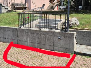 Executive Lake View with Private Garden