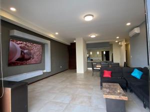 DEPARTAMENTO DE LUJO muy AMPLIO