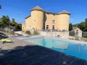 Au pays de Gide appart feutré dans un château - Vallérargues