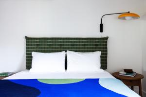 Accessible Queen room in Town & Country