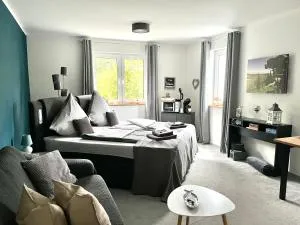 Alternative zum Hotel Zimmer im Einfamilienhaus-eigenes Badezimmer im Flur - 梅谢尼希