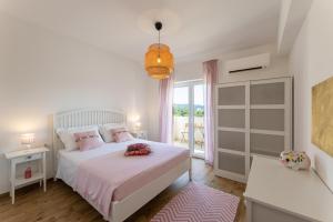 Villa Olivia - Peaceful Family Paradise Near Beach