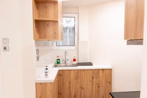 Cozy and modern apartment near city center