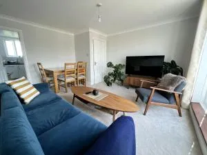 Central Wimbledon Apartment with Parking - Merton